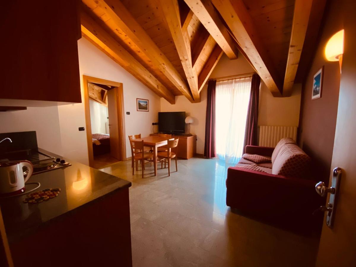 Residence Pizzo Scalino К'єза-ін-Вальмаленко Екстер'єр фото