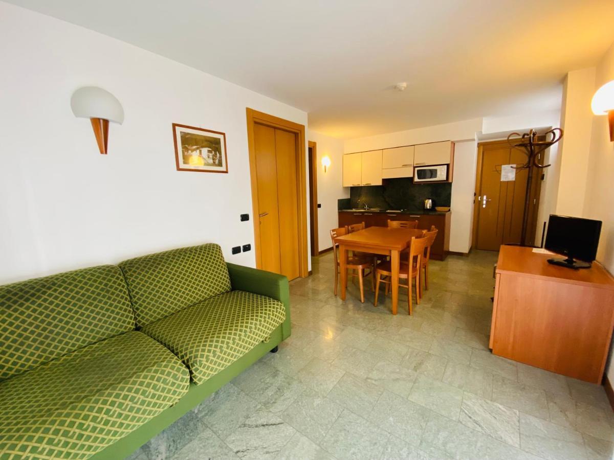 Residence Pizzo Scalino К'єза-ін-Вальмаленко Екстер'єр фото