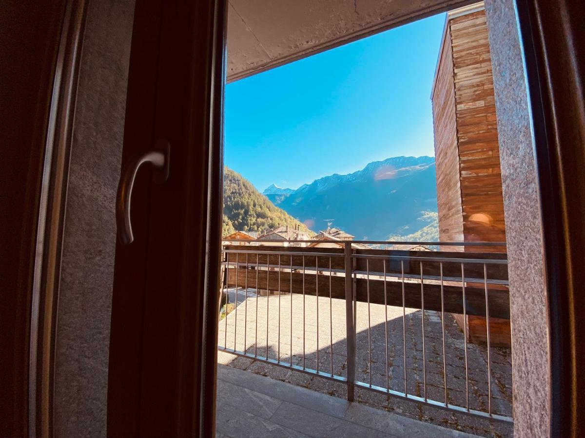 Residence Pizzo Scalino К'єза-ін-Вальмаленко Екстер'єр фото