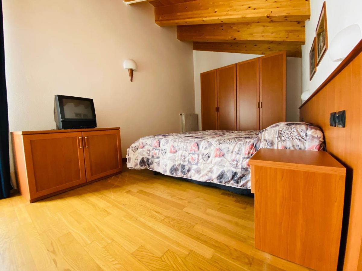 Residence Pizzo Scalino К'єза-ін-Вальмаленко Екстер'єр фото